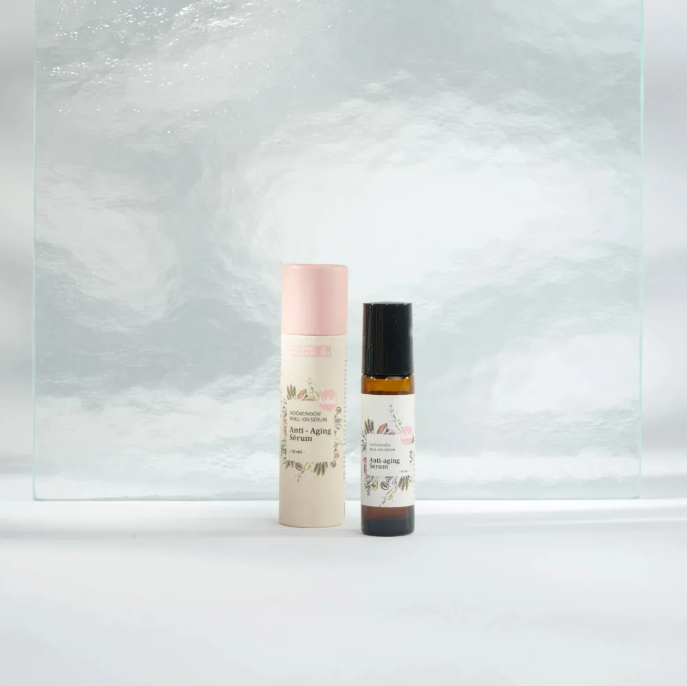 Kvitok Suero de noche antienvejecimiento para pieles maduras (30 ) 10 ml Roll-on