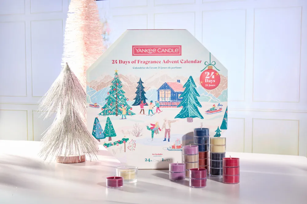 Corona de Navidad con calendario de Adviento