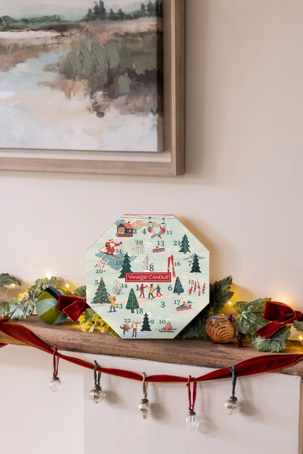 Corona de Navidad con calendario de Adviento