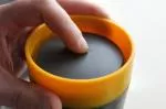 Circular Cup (227 ml) - negro/amarillo mostaza - de vasos de papel desechables