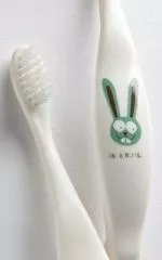 Jack n Jill Cepillo de dientes para niños Bunny - hecho de almidón de maíz