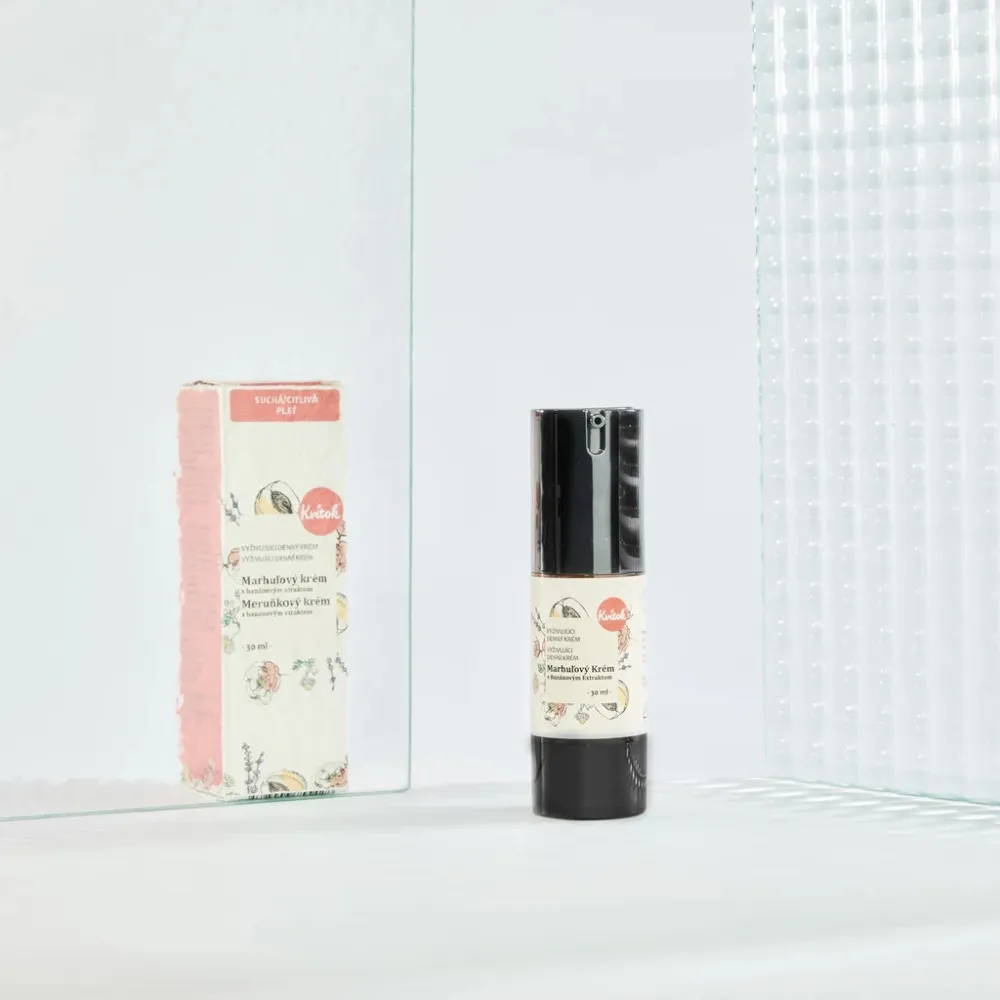 Kvitok Crema de día de albaricoque para pieles sensibles (30 ml) - alivia las irritaciones y rojeces