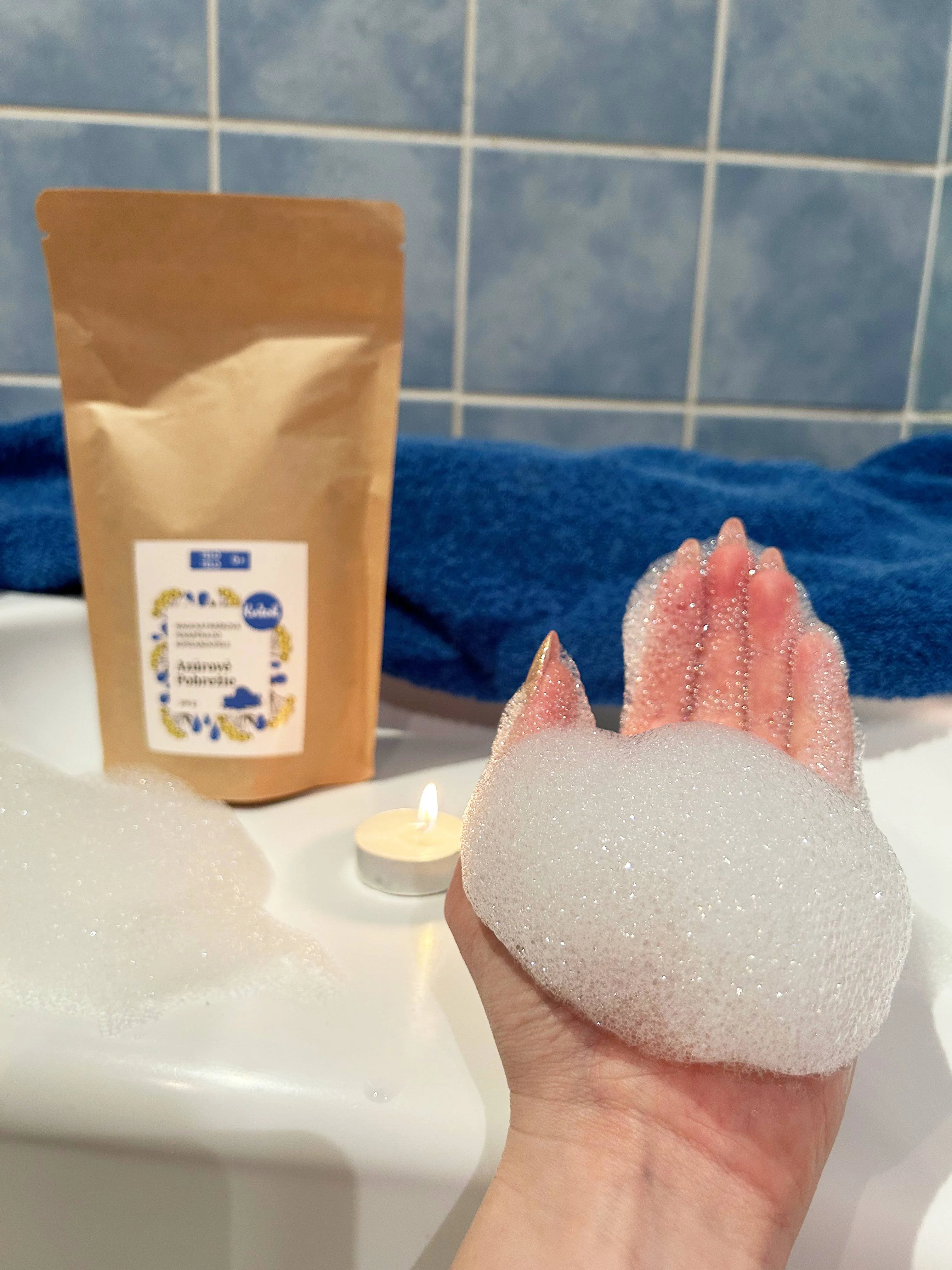 Kvitok Espuma de baño mágica Costa Azul 60 g - hace mucha espuma