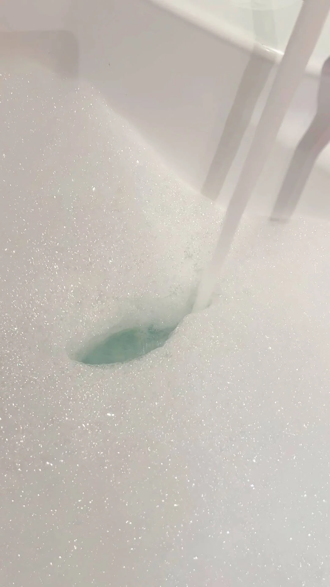 Kvitok Espuma de baño mágica Costa Azul 60 g - hace mucha espuma