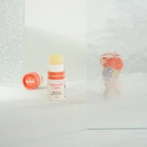 Kvitok Bálsamo labial regenerador con Q10 (8 ml) - con aceite de ciruela