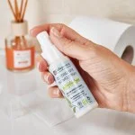 laSaponaria Spray íntimo sin aclarado con té verde BIO (50 ml) - higiene íntima rápida en cualquier momento y lugar