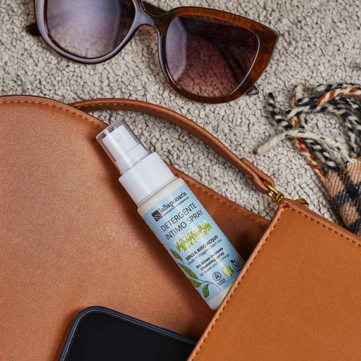 laSaponaria Spray íntimo sin aclarado con té verde BIO (50 ml) - higiene íntima rápida en cualquier momento y lugar