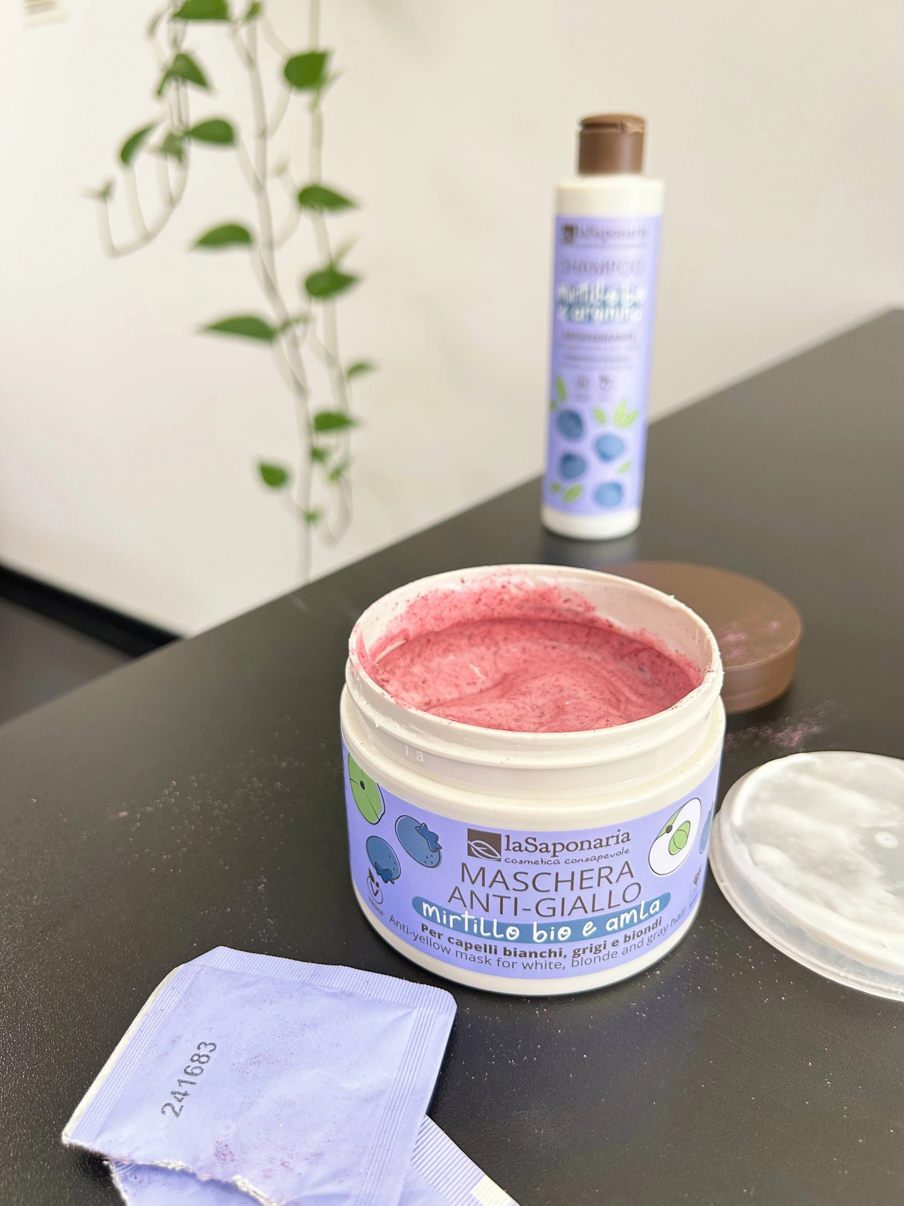 laSaponaria Mascarilla No yellow para cabello canoso con Amla y arándano (200 ml) - neutraliza los subtonos amarillos