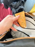 laSaponaria Gel de ducha y champú 2 en 1 con naranja BIO y vit. C para toda la familia 30 ml - con una fragancia dulce y estimulante
