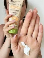 laSaponaria Crema corporal con caléndula BIO y prebióticos para piel sensible (200 ml) - nutre, calma e hidrata