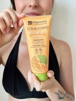 laSaponaria Exfoliante corporal con Ginkgo biloba BIO y vitamina C 200 ml - para una piel suave y radiante