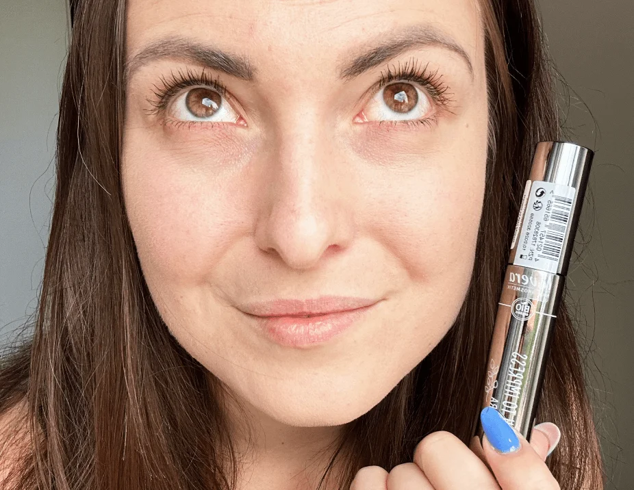 Lavera Máscara de pestañas Lash to Impress (13 ml) - negra - volumen y nutrición sin manchas