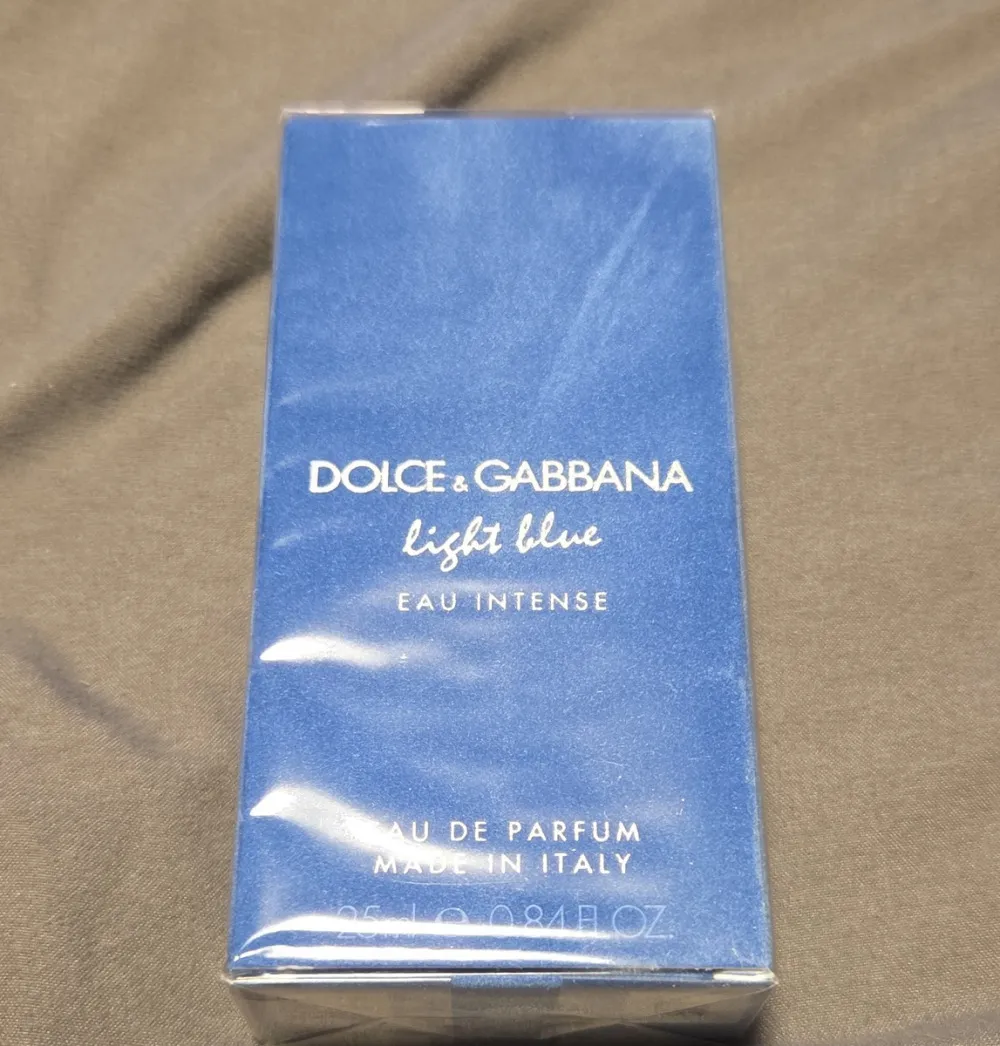 Light Blue Eau Intense agua de perfume para mujer 25 ml