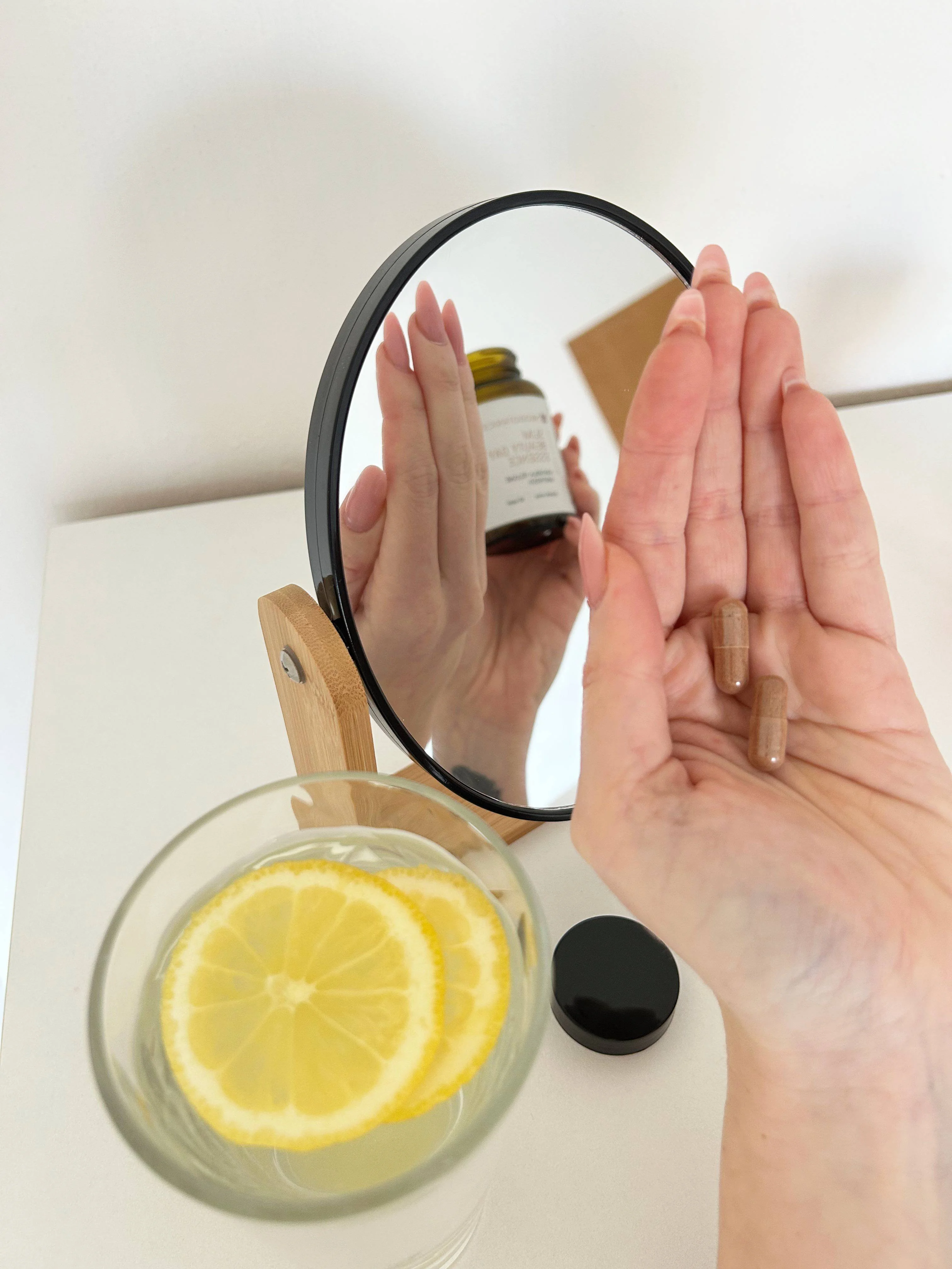 Neobotanics Slim Beauty Day Essence (60 cápsulas) - contribuye al control del peso corporal