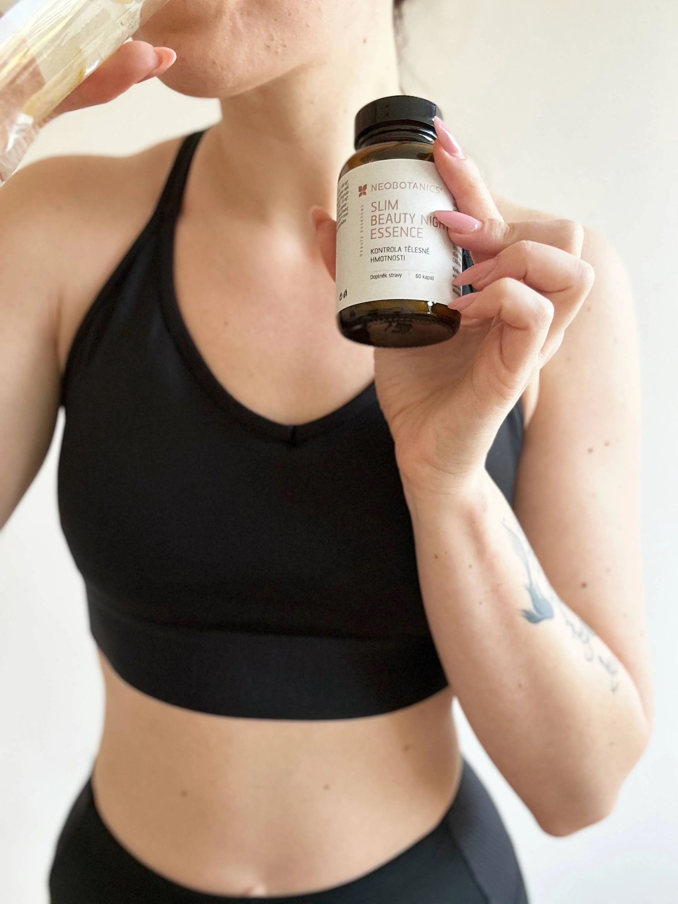 Neobotanics Slim Beauty Night Essence (60 cápsulas) - ayuda a metabolizar eficazmente las grasas y los azúcares