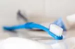 Preserve Cepillo de dientes (ultra suave) - verde - hecho de vasos de yogur reciclados
