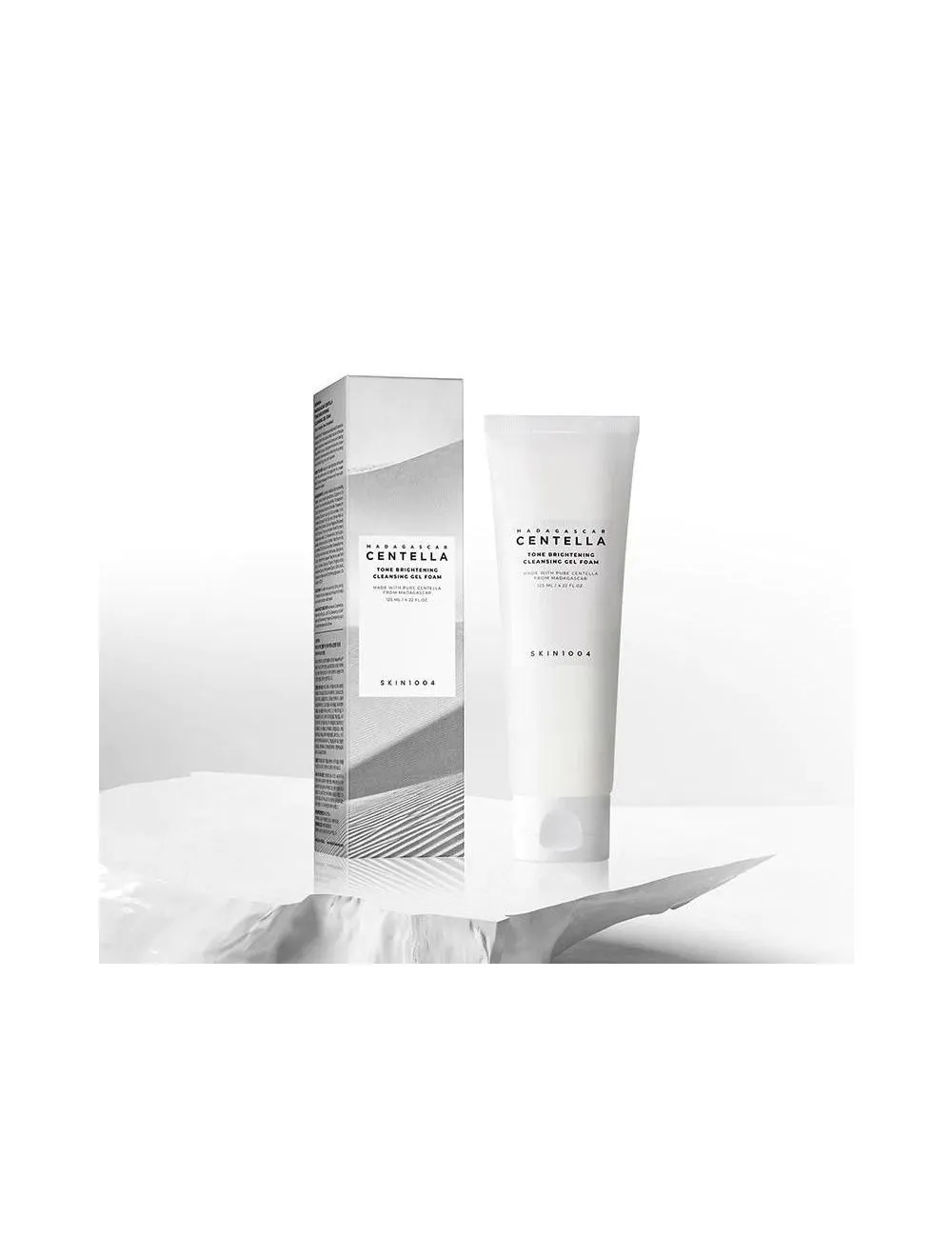 Madagascar Centella gel limpiador espumoso para iluminar el tono e hidratar 125 ml