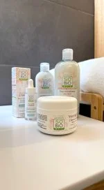 SO’BiO étic Crema corporal nutritiva con leche de burra BIO (200 ml) - también para piel sensible