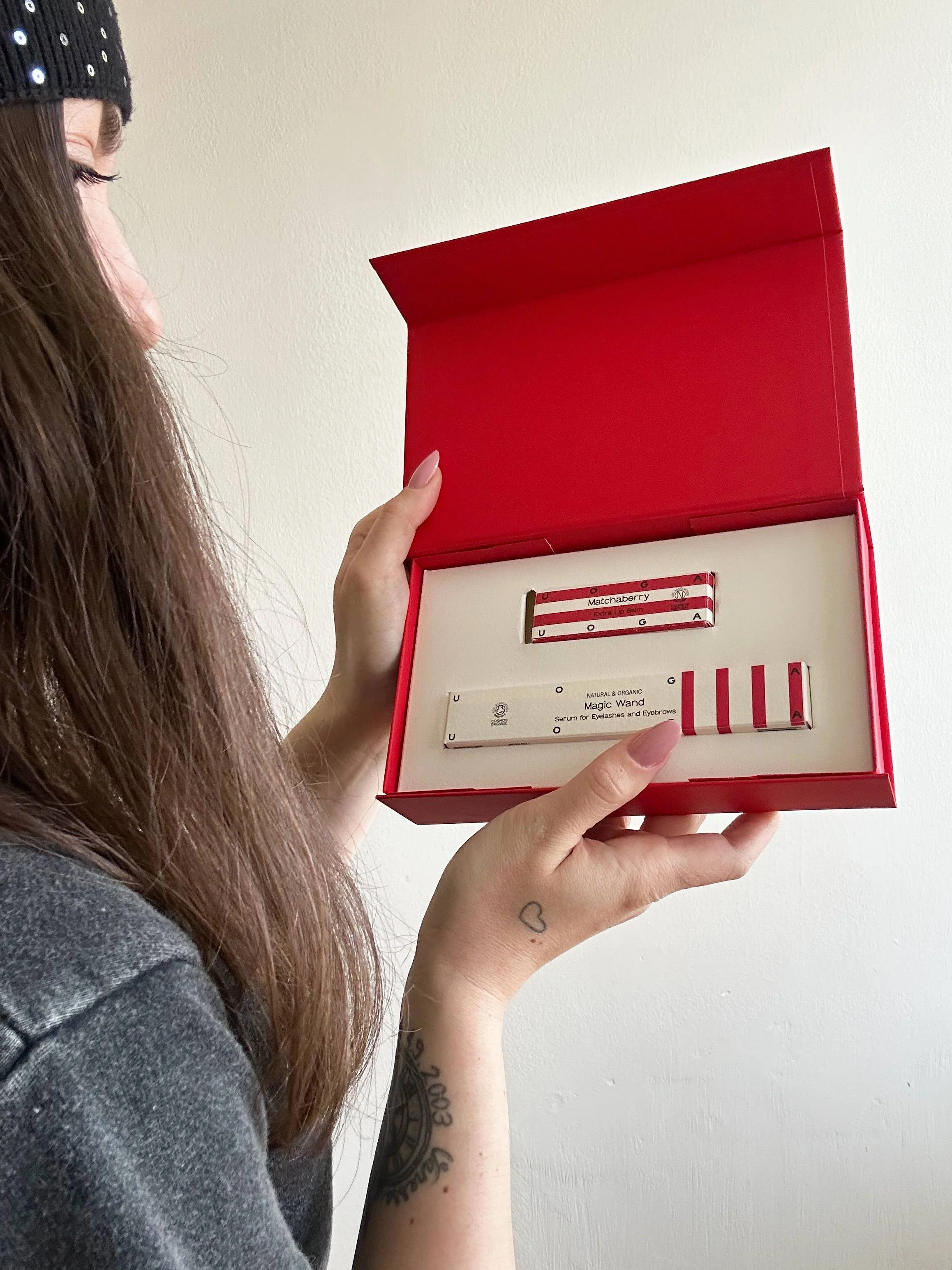 Uoga Uoga Set de regalo de cuidado intensivo para labios, pestañas y cejas Magic set - sérum para pestañas y cejas y bálsamo labial