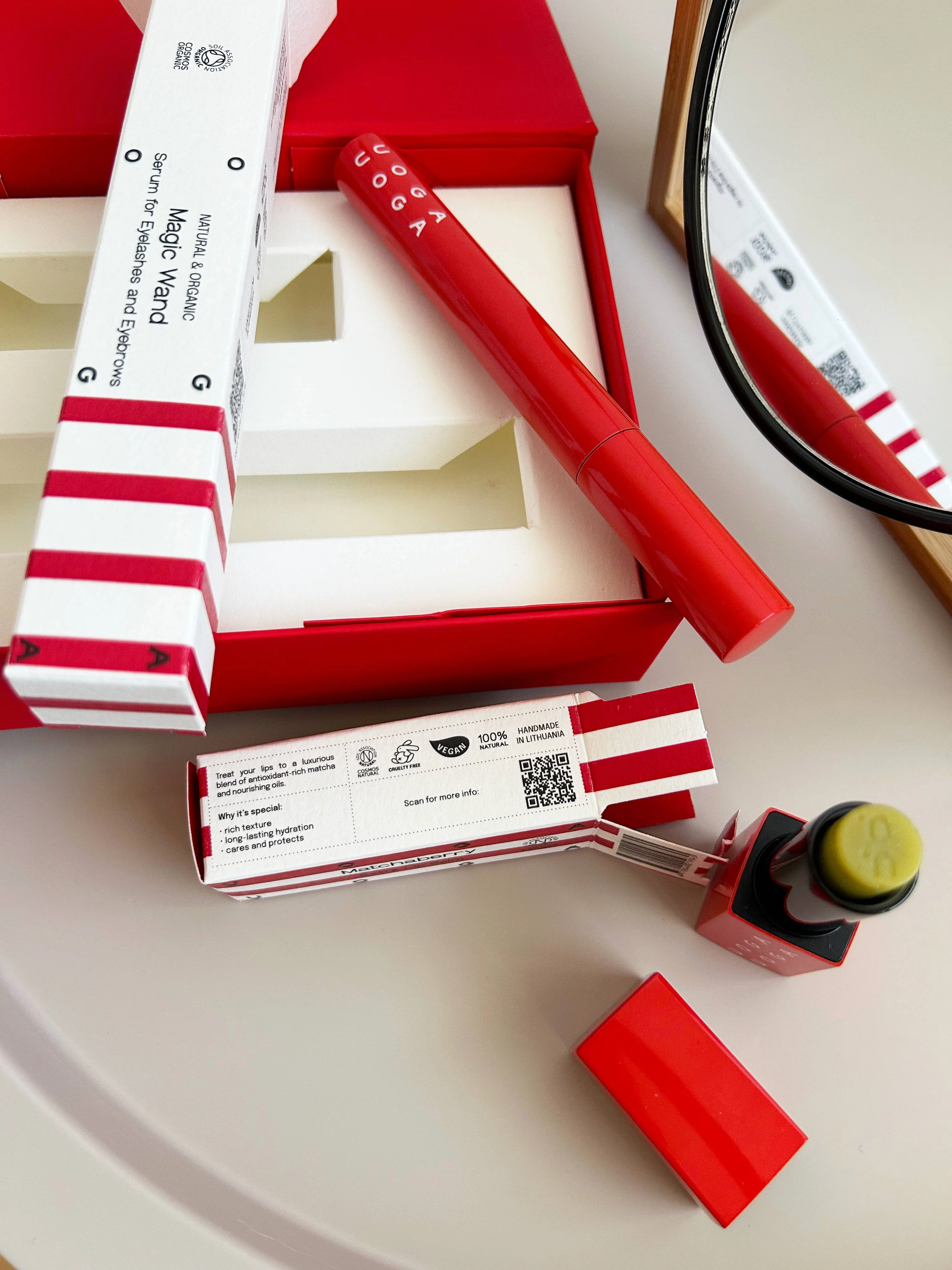 Uoga Uoga Set de regalo de cuidado intensivo para labios, pestañas y cejas Magic set - sérum para pestañas y cejas y bálsamo labial