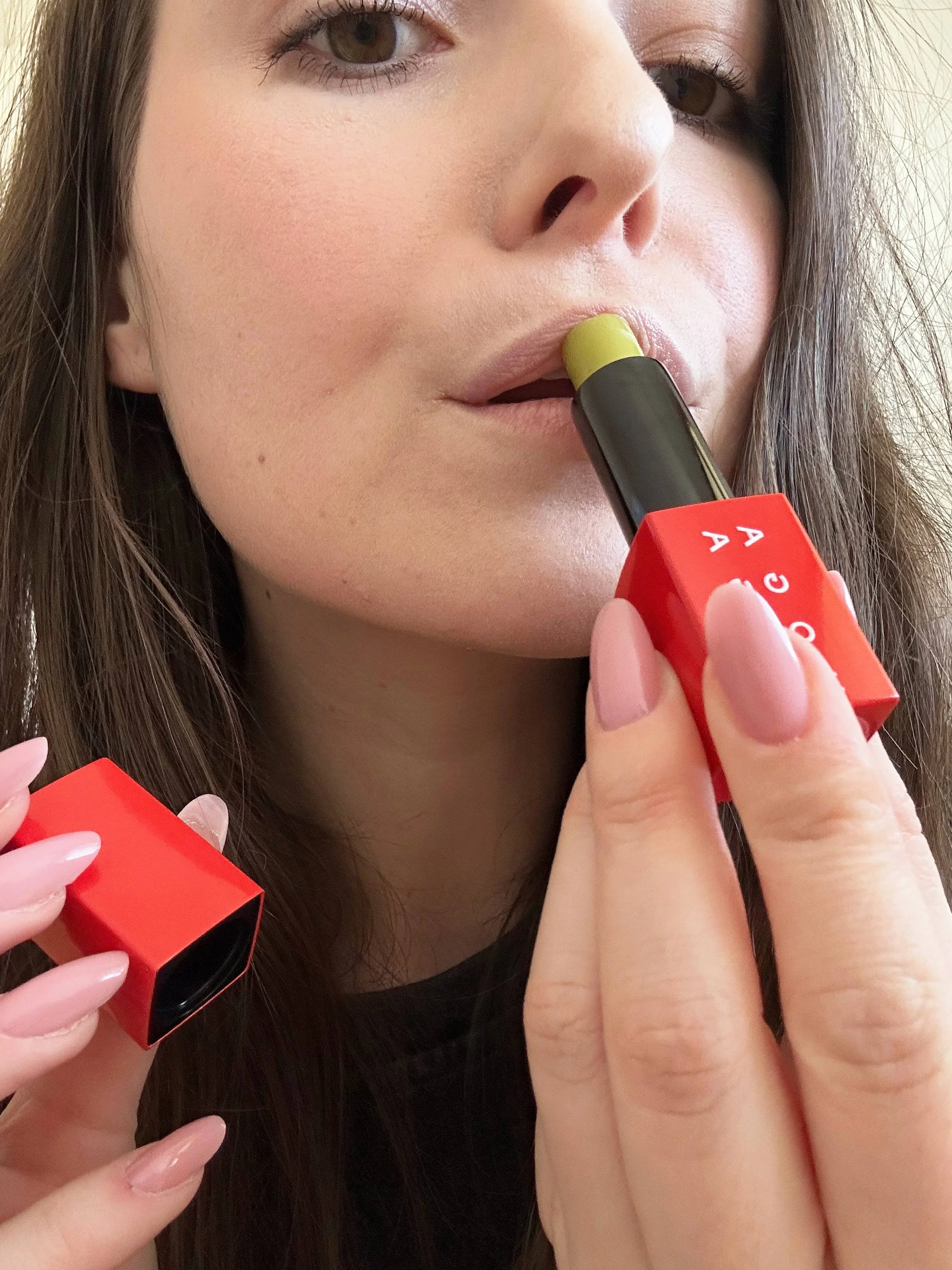 Uoga Uoga Set de regalo de cuidado intensivo para labios, pestañas y cejas Magic set - sérum para pestañas y cejas y bálsamo labial