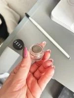 Uoga Uoga Pomada cremosa para cejas (2,5 ml) 797 Pebbles & Salt - Blonde - 3 tonos para unas cejas visiblemente más pobladas