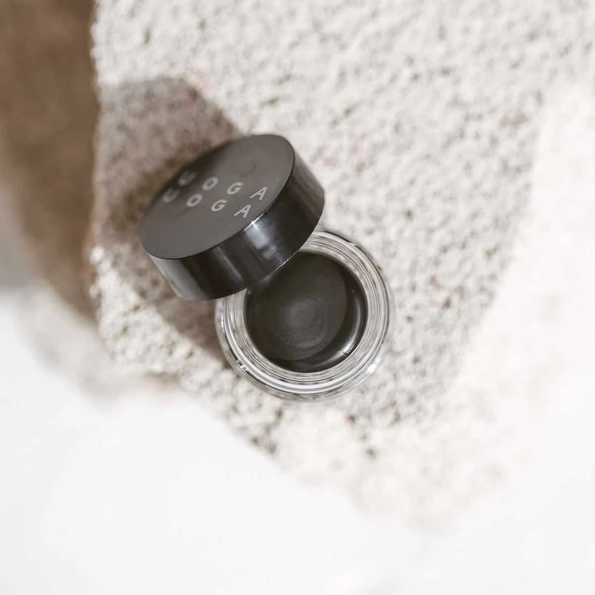 Uoga Uoga Delineador de ojos en crema (2,5 ml) - Black Drama - Negro - para maquillaje de día y de noche