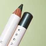Uoga Uoga Lápiz de ojos suave BIO 850 Blacker than Black - Negro - 4 tonos para cada look