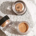 Uoga Uoga Sombras de ojos minerales sueltas con ámbar (1 g) 716 Fluffy Wombat - 10 tonos