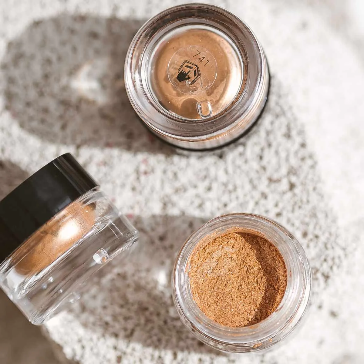 Uoga Uoga Sombras de ojos minerales sueltas con ámbar (1 g) 740 Star Box - 10 tonos