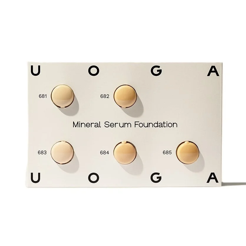 Uoga Uoga Set de muestras de base de maquillaje mineral líquida y sérum SPF 20 BIO (10 x 1 ml) - 10 tonos de base de maquillaje