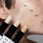 Uoga Uoga Corrector en barra (4 g) Special Agent 003 - 653 Medium Light - agente especial para imperfecciones de la piel
