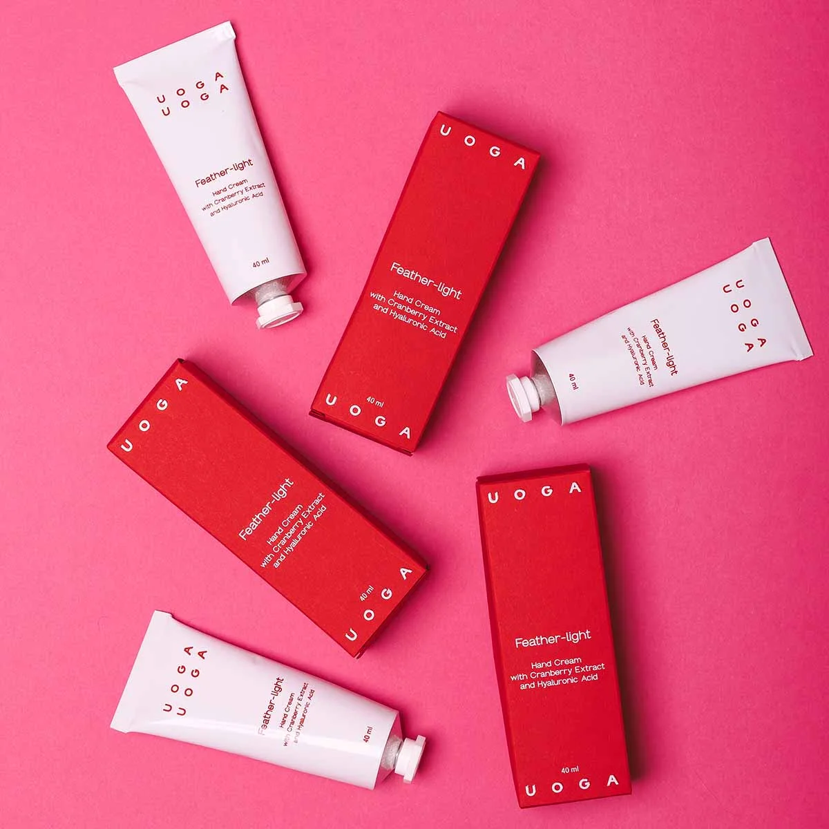 Uoga Uoga Crema de manos nutritiva Feather-light con arándanos rojos BIO (40 ml) - para piel seca y agredida