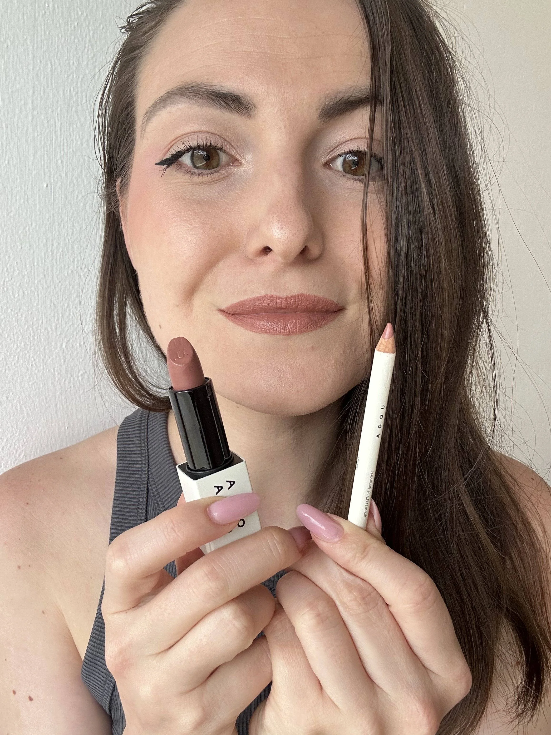 Uoga Uoga Barra de labios nutritiva (4 g) 611 Chocoberry - 6 tonos de base mineral