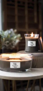 Vela perfumada WoodWick Rosewood con mecha de madera 275 g