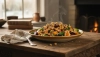 Teplé ensaladas para días fríos llenas de verduras de temporada