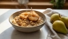 Pruebe el dulce porridge de quinoa con peras asadas