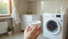 El percarbonato de sodio se utiliza tanto en el lavado como en la limpieza, ya que libera oxígeno ac