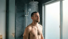 # Proč je studená sprcha ráno lepší než káva

## Por qué una ducha fría por la mañana es mejor que e