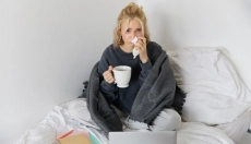 ¿Qué nos dicen las uñas moradas sobre nuestro cuerpo?