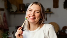 Descubra la desinfección bucal natural para un aliento fresco